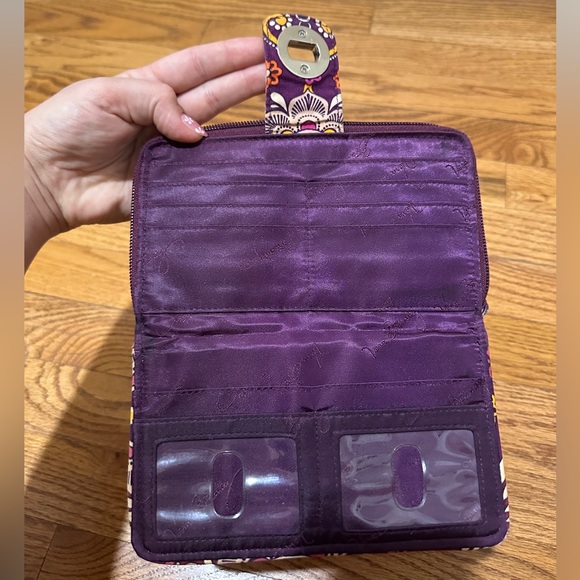 Vera Bradley pursue and wallet set - Picture 11 of 14